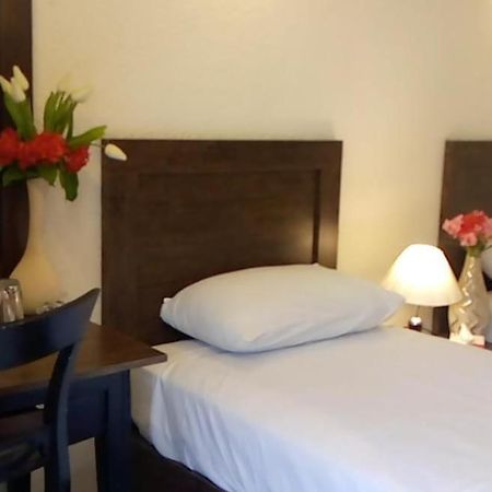 Airport Hotel Karachi Eksteriør billede