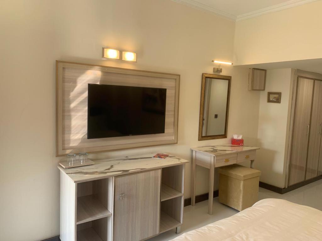 Airport Hotel Karachi Eksteriør billede
