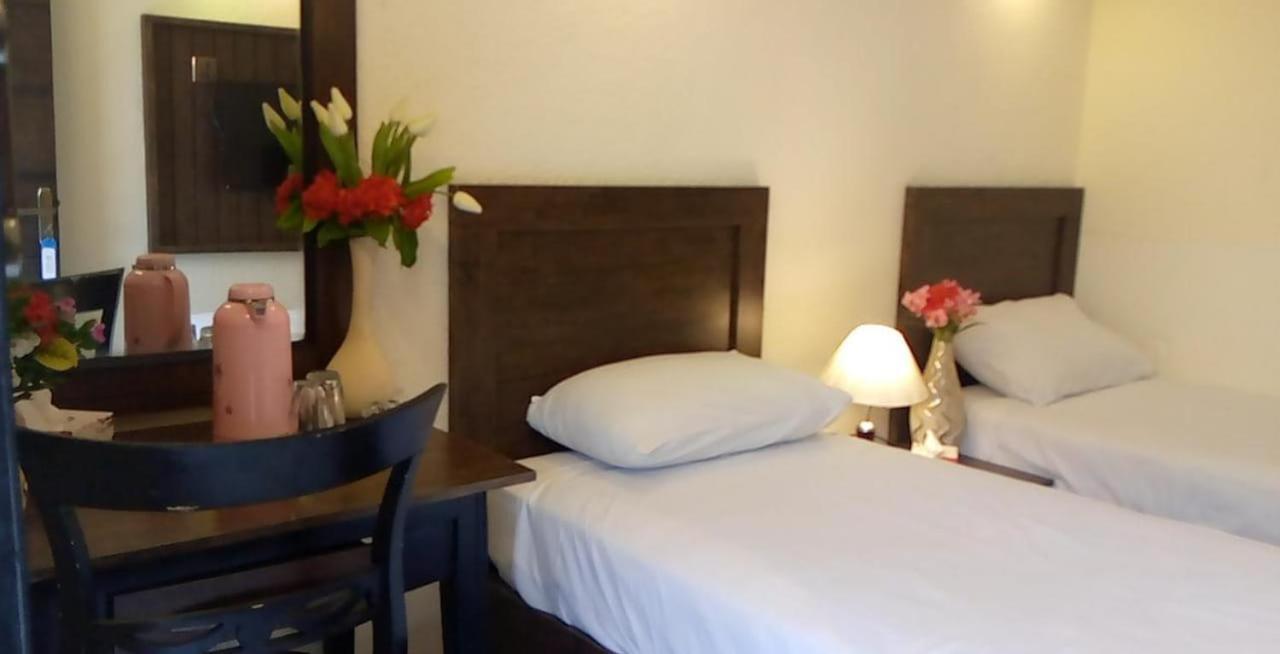 Airport Hotel Karachi Eksteriør billede